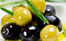 Как выбрать оливки консервированные?